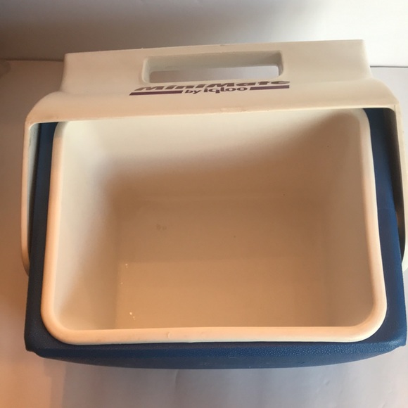 Igloo Minimate Cooler - Picture 3 of 8